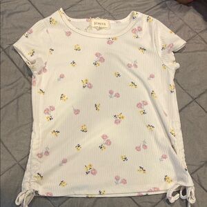 btween White and Pink Floral Short Sleeve Tee